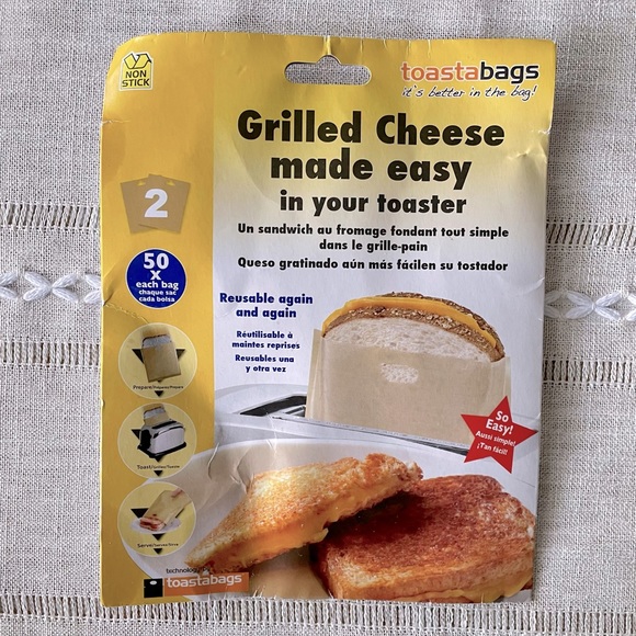 🧀3 Kitchen Hacks✨ garlic peeler, cheese shredder, grill cheese toaster sleeves - Picture 2 of 7